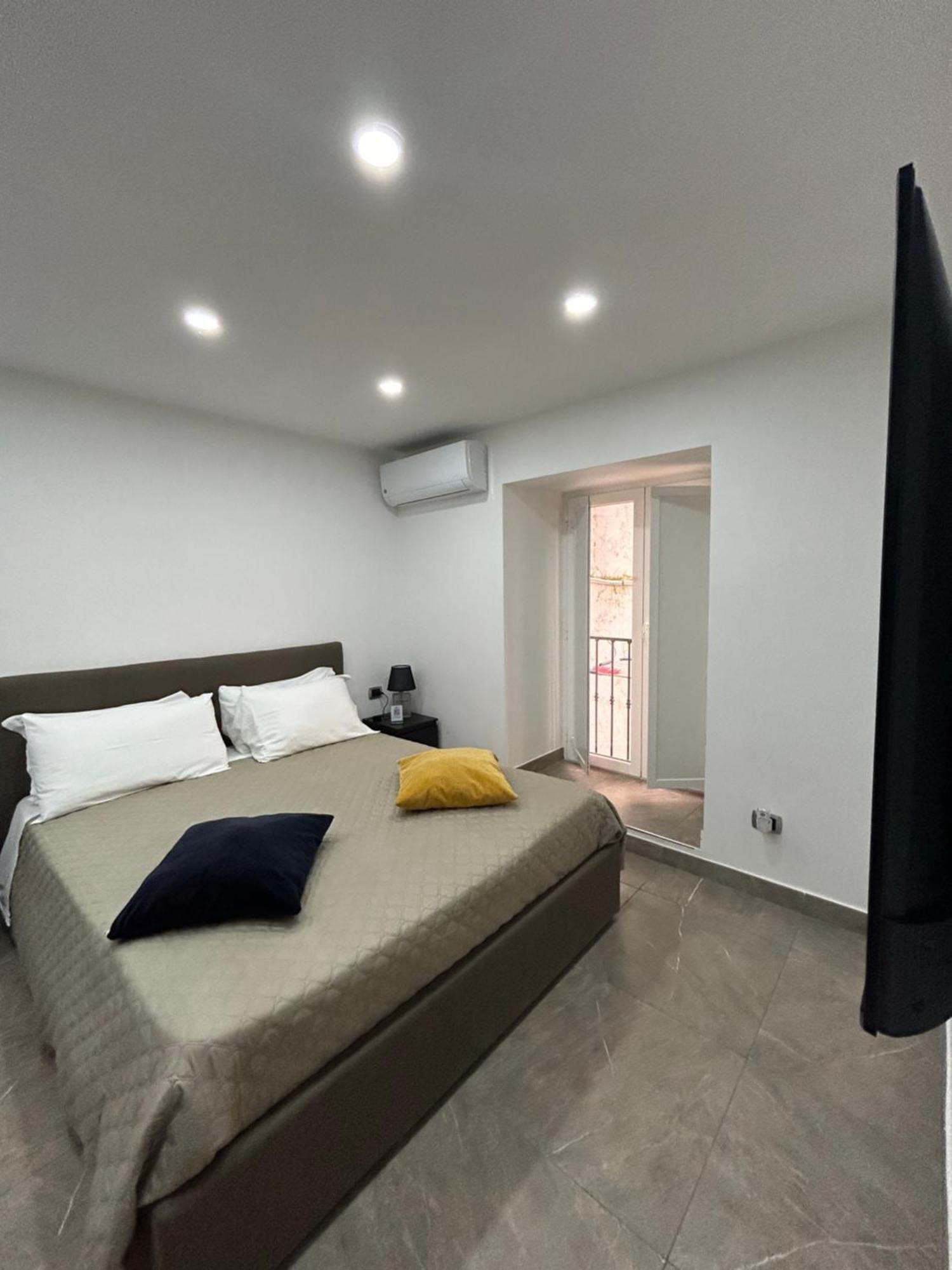 Appartamento Casina al duomo Napoli Esterno foto